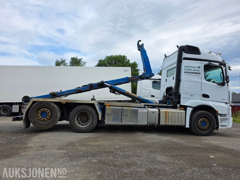 2017 Mercedes-Benz Actros krokbil 20 T - Camion ampliroll: photos 4 2017 Mercedes-Benz Actros krokbil 20 T - Camion ampliroll: photos 4