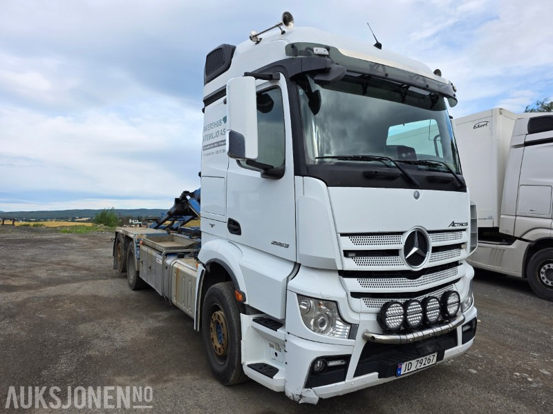 2017 Mercedes-Benz Actros krokbil 20 T - Camion ampliroll: photos 2 2017 Mercedes-Benz Actros krokbil 20 T - Camion ampliroll: photos 2