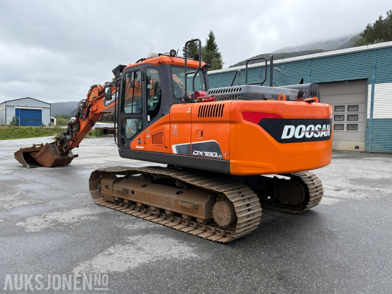 2018 Doosan DX180LC-5 - 6 381 timer - tiltrotator - 2 skuffer - sertifisert - Pelle: photos 4 2018 Doosan DX180LC-5 - 6 381 timer - tiltrotator - 2 skuffer - sertifisert - Pelle: photos 4
