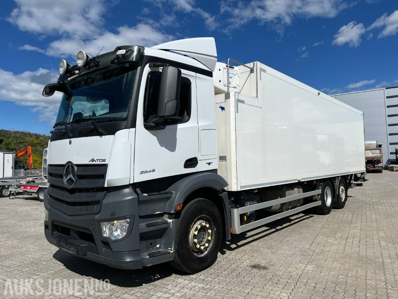 2018 Mercedes-Benz Antos 2545 skapbil med kjøleaggregat, baklem, lav km, DAB, Automat - Camion fourgon: photos 1 2018 Mercedes-Benz Antos 2545 skapbil med kjøleaggregat, baklem, lav km, DAB, Automat - Camion fourgon: photos 1