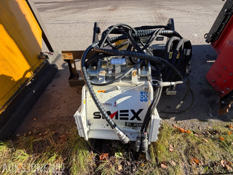 2018 Simex PL 4520 Asfaltfres med hjullaster festeramme - Matériel de chantier: photos 3 2018 Simex PL 4520 Asfaltfres med hjullaster festeramme - Matériel de chantier: photos 3