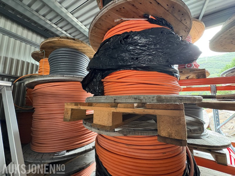 2019 Installasjonskabel Nexans BFSI - Kabel BFSI 3X10 - Matériel de chantier: photos 1 2019 Installasjonskabel Nexans BFSI - Kabel BFSI 3X10 - Matériel de chantier: photos 1