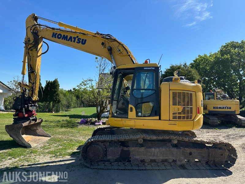 2019 Komatsu PC228USLC-11 - Gravemaskin - Tiltrotator R8 - Topcon GPS - 2skuffer - Sentralsmøring - 4467timer - Pelle: photos 2 2019 Komatsu PC228USLC-11 - Gravemaskin - Tiltrotator R8 - Topcon GPS - 2skuffer - Sentralsmøring - 4467timer - Pelle: photos 2
