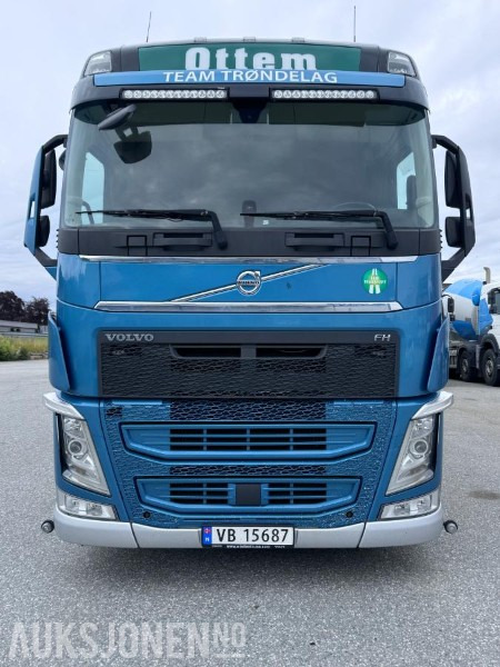 2019 Volvo FH 540 - Krokbil - Fjernstyrt Palfinger krokløftpåbygg med knekk på tårn - Nylig EU godkjent - Camion ampliroll: photos 2 2019 Volvo FH 540 - Krokbil - Fjernstyrt Palfinger krokløftpåbygg med knekk på tårn - Nylig EU godkjent - Camion ampliroll: photos 2