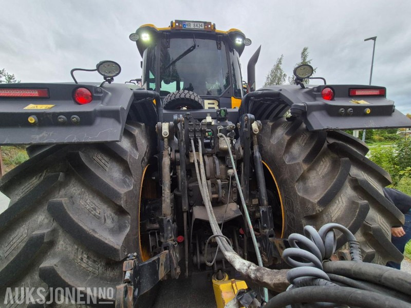 2020 JCB Fastrac 8330, 65 km/t, 1700 timer - Tracteur agricole: photos 4 2020 JCB Fastrac 8330, 65 km/t, 1700 timer - Tracteur agricole: photos 4