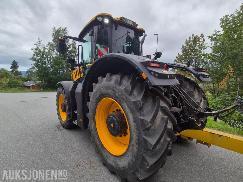 2020 JCB Fastrac 8330, 65 km/t, 1700 timer - Tracteur agricole: photos 3 2020 JCB Fastrac 8330, 65 km/t, 1700 timer - Tracteur agricole: photos 3