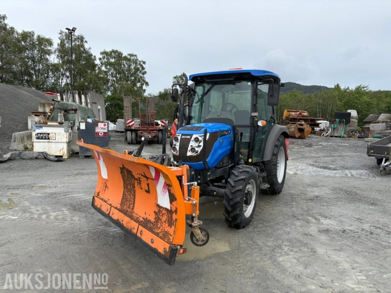 2020 Solis 50 med frontlaster,strøapparat og brøyteskjær - Tracteur agricole: photos 1 2020 Solis 50 med frontlaster,strøapparat og brøyteskjær - Tracteur agricole: photos 1