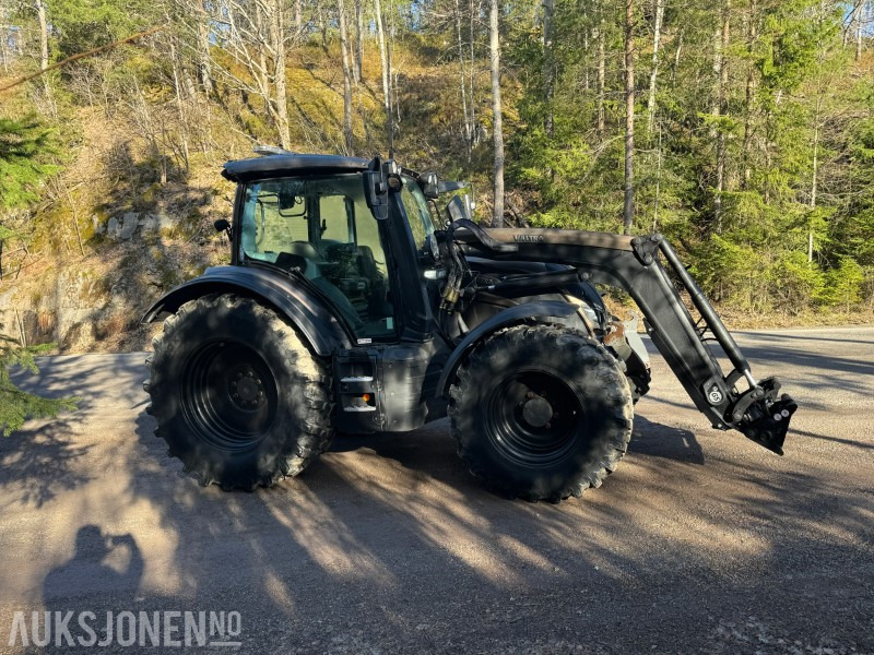 2021 Valtra N174 - Frontlaster - Tracteur agricole: photos 5 2021 Valtra N174 - Frontlaster - Tracteur agricole: photos 5