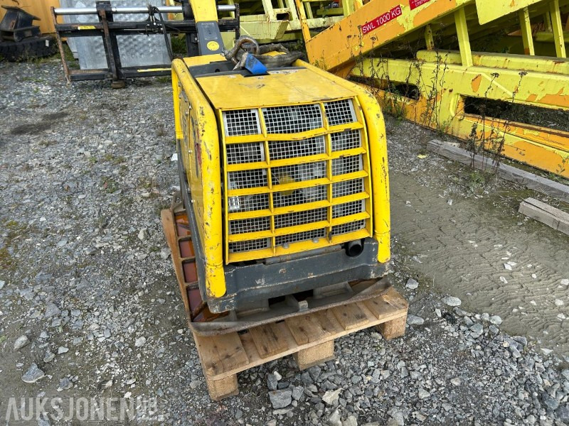 2021 Wacker Neuson DPU 80 vibroplate - Compacteur: photos 2 2021 Wacker Neuson DPU 80 vibroplate - Compacteur: photos 2