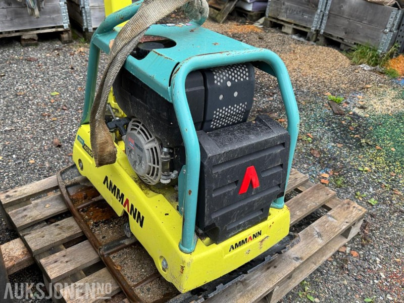2022 AMMANN APR 40/60 HA vibroplate / 284kg - Compacteur: photos 3 2022 AMMANN APR 40/60 HA vibroplate / 284kg - Compacteur: photos 3