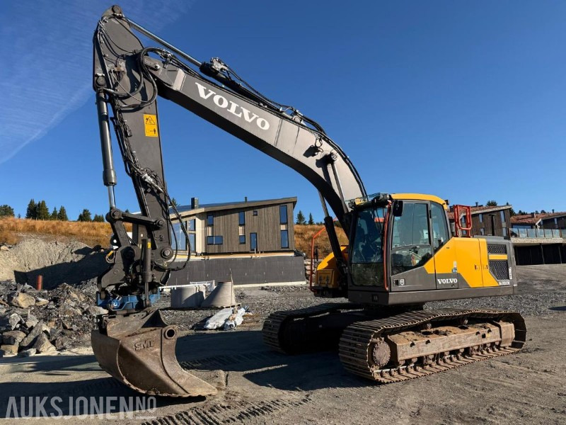 2022 Volvo EC220EL BELTEGRAVER ROTOTILT SERVICEHISTORIKK - Pelle: photos 1 2022 Volvo EC220EL BELTEGRAVER ROTOTILT SERVICEHISTORIKK - Pelle: photos 1