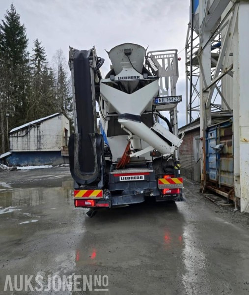 2023 Scania R-serie båndbil / 8x2 tridem / 61295 km - Camion malaxeur: photos 3 2023 Scania R-serie båndbil / 8x2 tridem / 61295 km - Camion malaxeur: photos 3