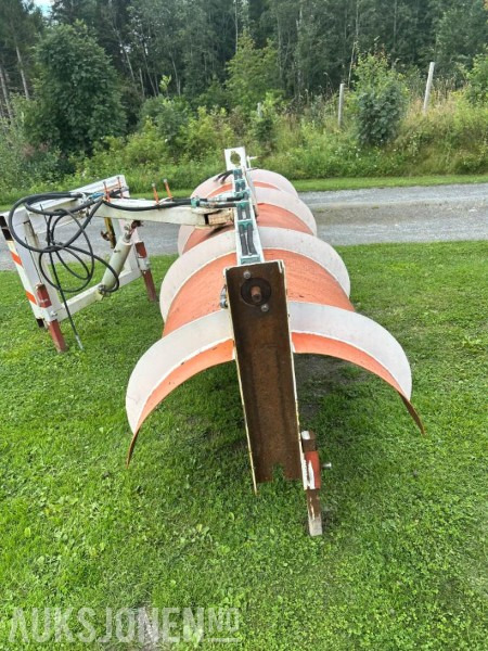 2025 Frontkost til traktor /hjulelaster prosjekt. - Matériel de chantier: photos 1 2025 Frontkost til traktor /hjulelaster prosjekt. - Matériel de chantier: photos 1