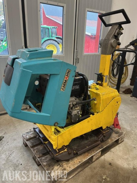 AMMANN Vibroplate - Compacteur: photos 5 AMMANN Vibroplate - Compacteur: photos 5