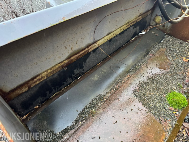 1999 Holms SSH 1600 sand og saltspreder - Accessoire pour Engins de chantier: photos 4 1999 Holms SSH 1600 sand og saltspreder - Accessoire pour Engins de chantier: photos 4