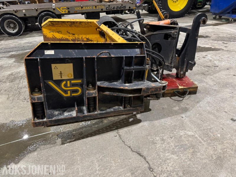 2009 TELLEFSDAL U-PLOG HK 460CM. SNØPLOG. VOLVO BM FESTE - Accessoire pour Engins de chantier: photos 2 2009 TELLEFSDAL U-PLOG HK 460CM. SNØPLOG. VOLVO BM FESTE - Accessoire pour Engins de chantier: photos 2