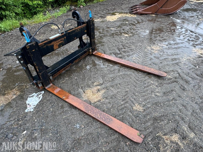 2021 SE Pallegafler med hydraulisk bredding - Volvo BM feste - Accessoire pour Engins de chantier: photos 3 2021 SE Pallegafler med hydraulisk bredding - Volvo BM feste - Accessoire pour Engins de chantier: photos 3