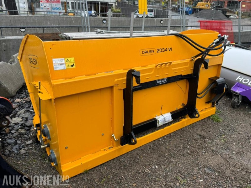 2022 Dalen 2034-WU - 225cm hydraulisk sandstrøer, 500kg, 1500 liter - Accessoire pour Engins de chantier: photos 1 2022 Dalen 2034-WU - 225cm hydraulisk sandstrøer, 500kg, 1500 liter - Accessoire pour Engins de chantier: photos 1