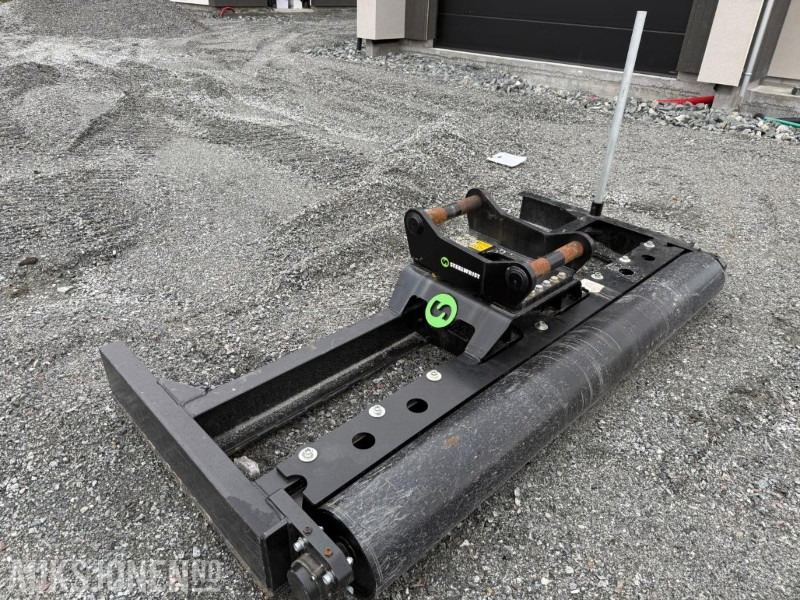 2022 - Steelwrist avrettingsbjelke - Accessoire pour Engins de chantier: photos 3 2022 - Steelwrist avrettingsbjelke - Accessoire pour Engins de chantier: photos 3
