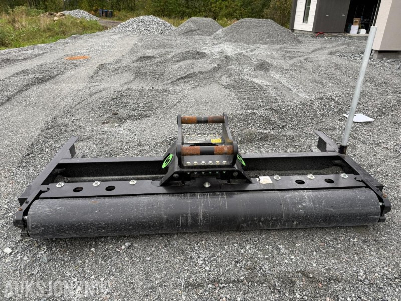 2022 - Steelwrist avrettingsbjelke - Accessoire pour Engins de chantier: photos 2 2022 - Steelwrist avrettingsbjelke - Accessoire pour Engins de chantier: photos 2
