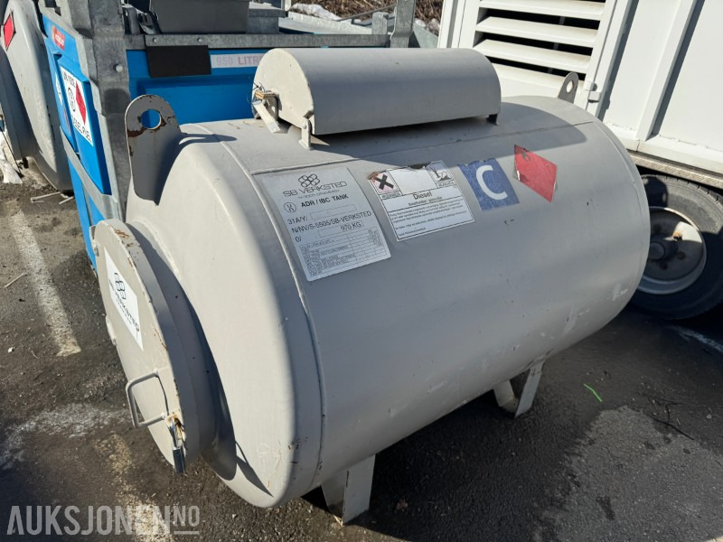 SB dieseltank 960 liter - Accessoire pour Engins de chantier: photos 1 SB dieseltank 960 liter - Accessoire pour Engins de chantier: photos 1