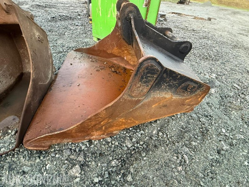 Rototilt pusse skuff med s-70 feste - Accessoire pour Engins de chantier: photos 1 Rototilt pusse skuff med s-70 feste - Accessoire pour Engins de chantier: photos 1