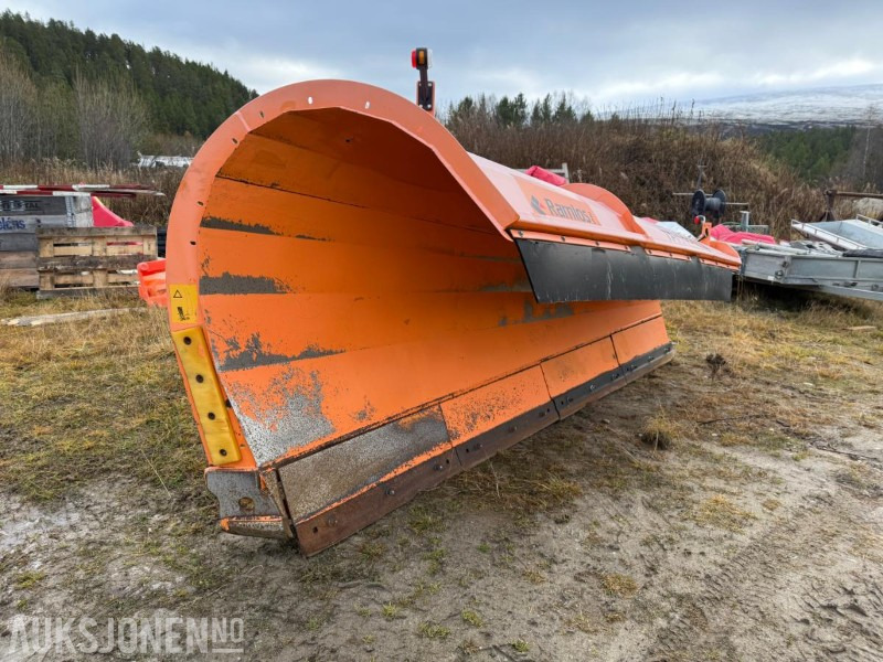 2014 Tellefsdal SL 3700 Kasteplog – Norskprodusert - Camion: photos 1 2014 Tellefsdal SL 3700 Kasteplog – Norskprodusert - Camion: photos 1