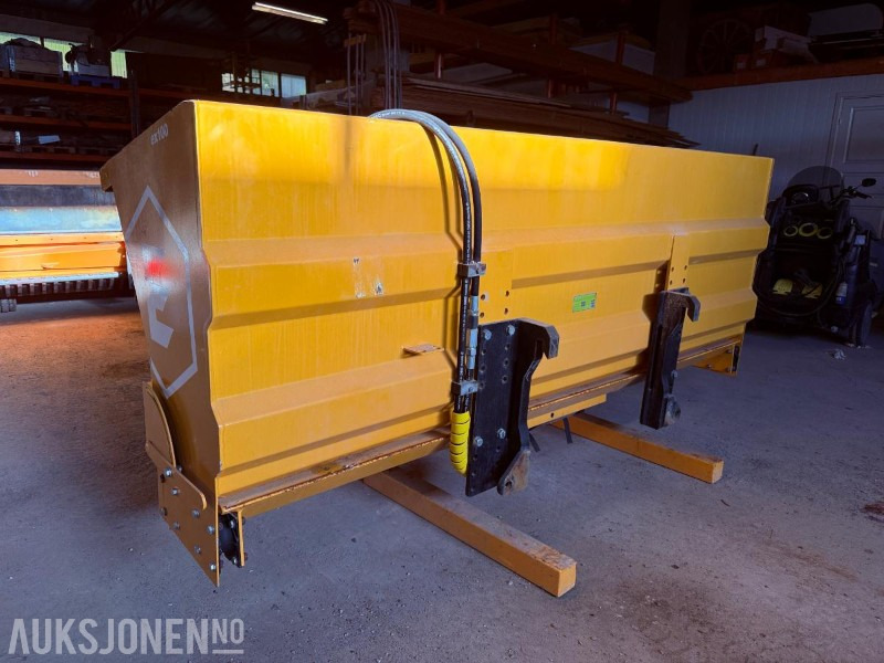 2019 EXERO EX100 Sandstrøer med hydraulikk og vibrator - Camion: photos 2 2019 EXERO EX100 Sandstrøer med hydraulikk og vibrator - Camion: photos 2