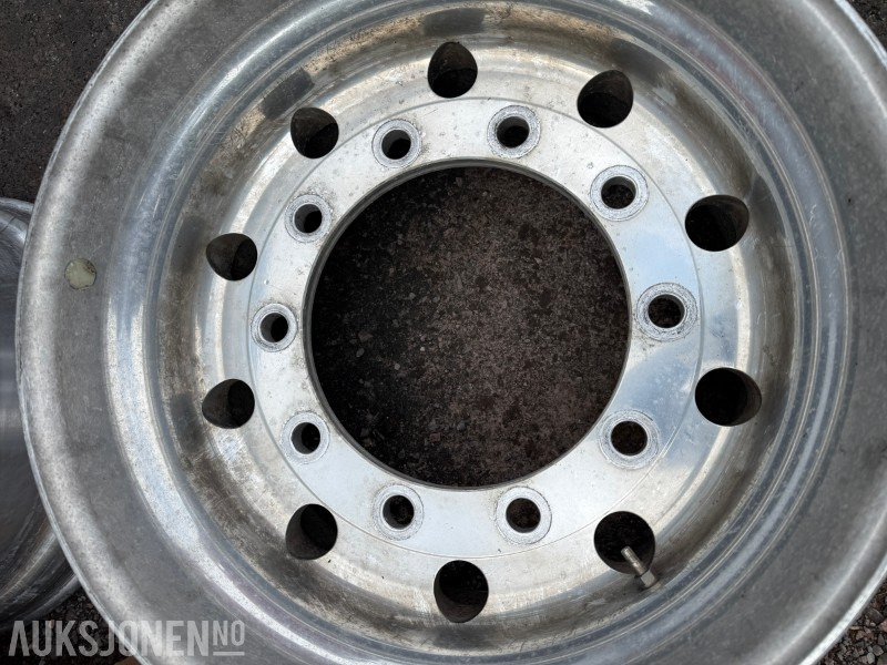 6 stk aluminiumsfelger til tilhenger - sentermontert - Camion: photos 4 6 stk aluminiumsfelger til tilhenger - sentermontert - Camion: photos 4