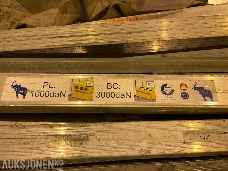 Stort antall sperrebommer til thermoskap - Camion: photos 5 Stort antall sperrebommer til thermoskap - Camion: photos 5