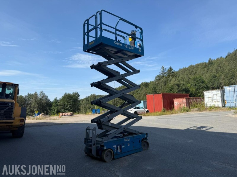 Genie GS-3246 sakselift - 639 timer. - Nacelle: photos 5 Genie GS-3246 sakselift - 639 timer. - Nacelle: photos 5