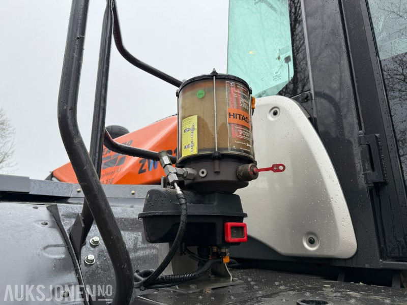 Hitachi ZW 310-6 Lite timer etter alder - kun 4242t en crédit-bail Hitachi ZW 310-6 Lite timer etter alder - kun 4242t: photos 17