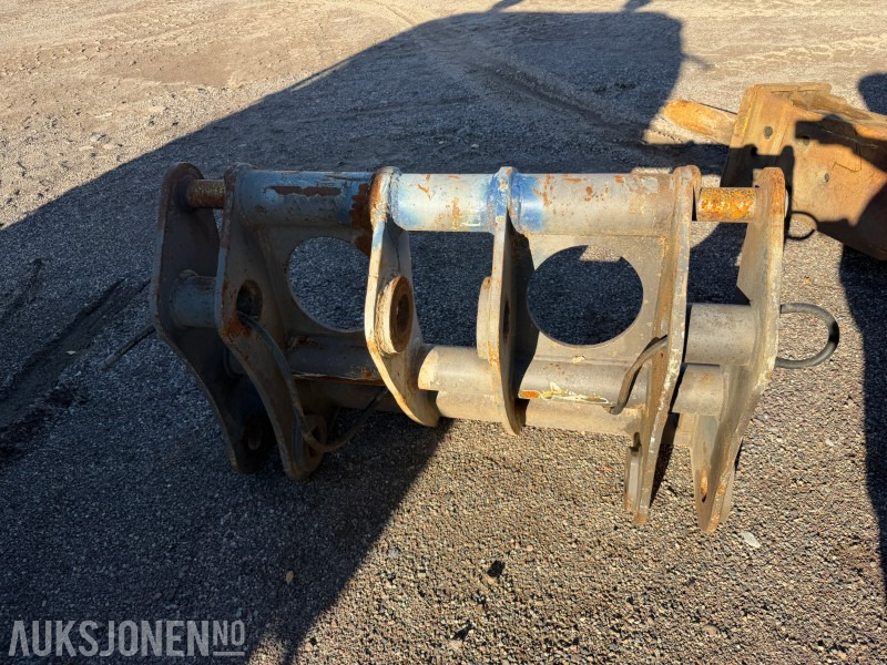 Hydraulisk Hurtigfeste Volvo L110E - Matériel de chantier: photos 5 Hydraulisk Hurtigfeste Volvo L110E - Matériel de chantier: photos 5