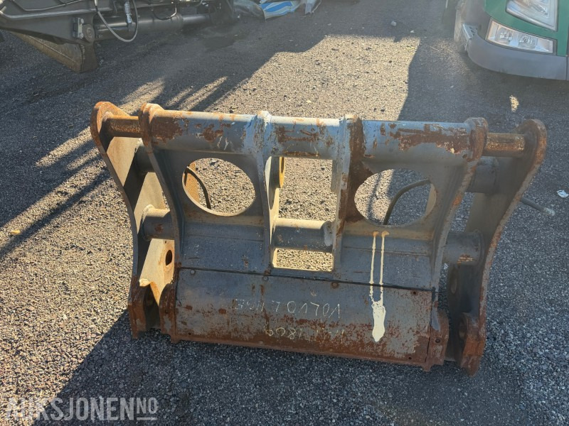 Hydraulisk Hurtigfeste Volvo L110E - Matériel de chantier: photos 1 Hydraulisk Hurtigfeste Volvo L110E - Matériel de chantier: photos 1