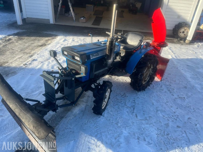 Iseki 2040 Traktor m/ fres og skjær - Tracteur agricole: photos 1 Iseki 2040 Traktor m/ fres og skjær - Tracteur agricole: photos 1