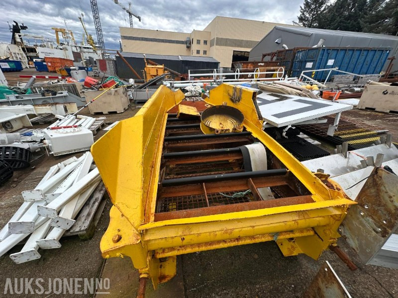 Keestrack hydraulisk sikt - 2 stk nye sikteduker Ø60 mm - Hydraulisk drift - 31SCR200-00 V03 - Crible: photos 5 Keestrack hydraulisk sikt - 2 stk nye sikteduker Ø60 mm - Hydraulisk drift - 31SCR200-00 V03 - Crible: photos 5