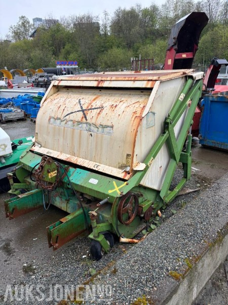 Machine agricole 2002 Amazone CHD 150 Gjødselsvogn: photos 1