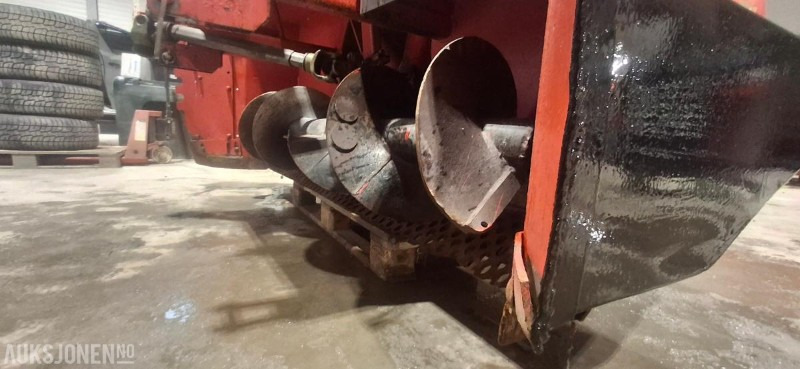 2007 Tokvam 255THS big 2 trinns snøfres - Machine agricole: photos 5 2007 Tokvam 255THS big 2 trinns snøfres - Machine agricole: photos 5