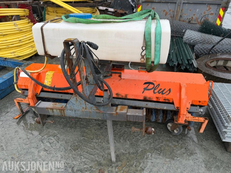 2008 Tuchel feiekost Plus 230 hd 3-punkt - Machine agricole: photos 5 2008 Tuchel feiekost Plus 230 hd 3-punkt - Machine agricole: photos 5