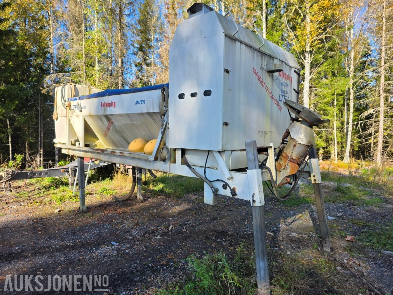 2009 Falkøping mixer C-LTFV - Machine agricole: photos 1 2009 Falkøping mixer C-LTFV - Machine agricole: photos 1