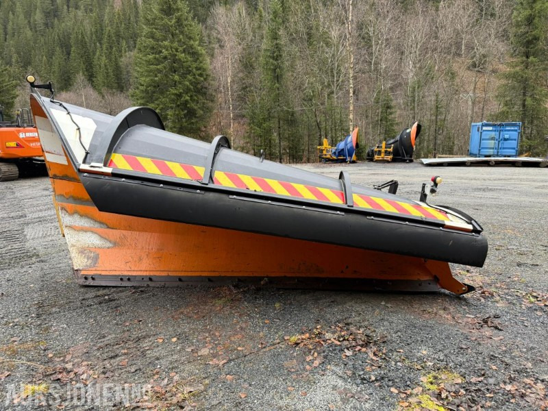 2013 Tellefsdal Snøskjær 360cm - Machine agricole: photos 2 2013 Tellefsdal Snøskjær 360cm - Machine agricole: photos 2