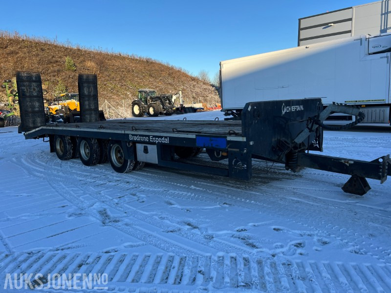 2018 Chief tain Maskintralle 27T m/hydrauliske kjørebruer - Machine agricole: photos 3 2018 Chief tain Maskintralle 27T m/hydrauliske kjørebruer - Machine agricole: photos 3