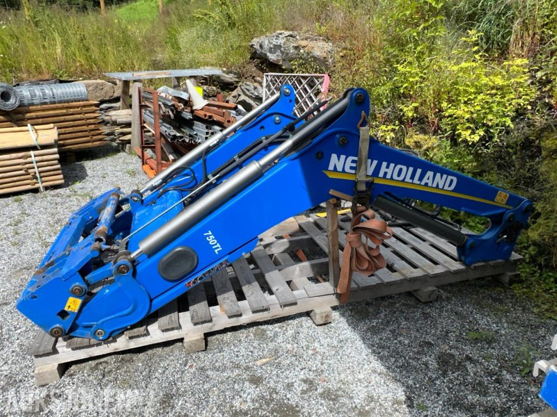 2019 New Holland 750TL Frontlaster - Machine agricole: photos 1 2019 New Holland 750TL Frontlaster - Machine agricole: photos 1