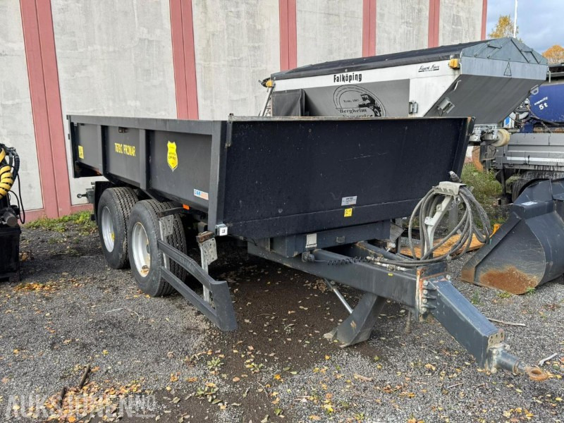 2019 Pronar T679/2 dumperhenger, hydraulisk tipp og avtagbare forhøyninger - Machine agricole: photos 3 2019 Pronar T679/2 dumperhenger, hydraulisk tipp og avtagbare forhøyninger - Machine agricole: photos 3