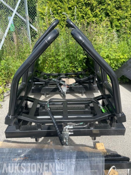 2025 Bk Rundballe klype - Machine agricole: photos 1 2025 Bk Rundballe klype - Machine agricole: photos 1