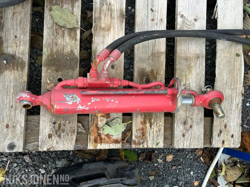 Hydrauliske toppstag til traktor / 2 stk - Machine agricole: photos 3 Hydrauliske toppstag til traktor / 2 stk - Machine agricole: photos 3