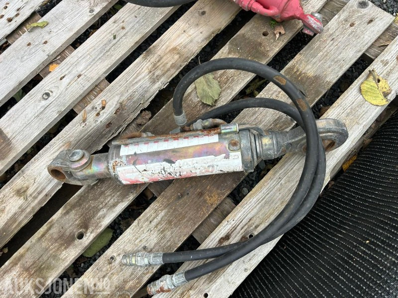 Hydrauliske toppstag til traktor / 2 stk - Machine agricole: photos 1 Hydrauliske toppstag til traktor / 2 stk - Machine agricole: photos 1