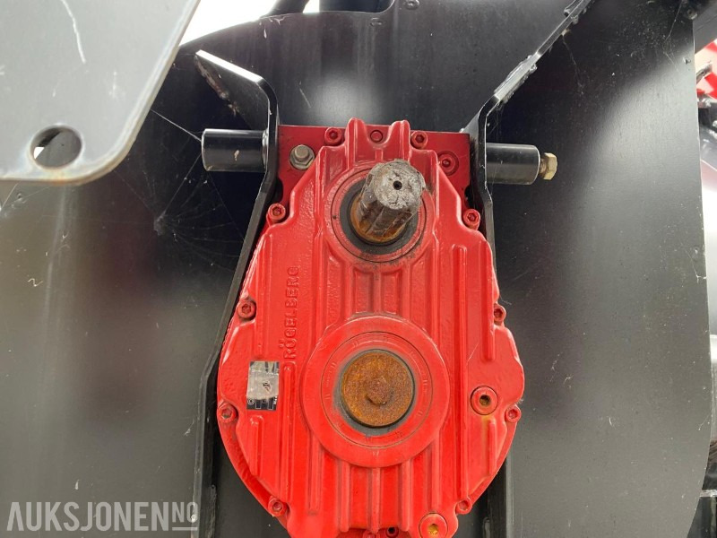 IGLAND SNØFRES SB2690 - Machine agricole: photos 2 IGLAND SNØFRES SB2690 - Machine agricole: photos 2