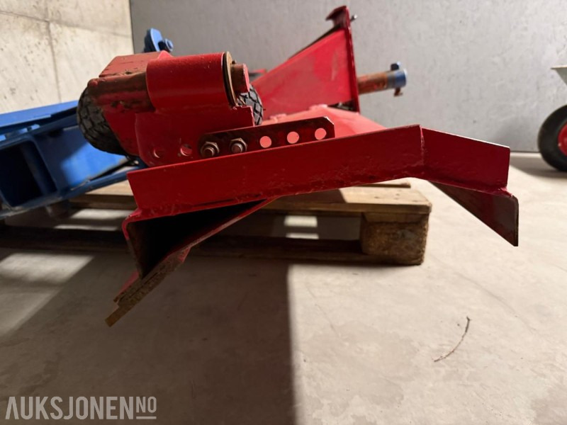 Planringsskjær 2m bredde til traktor - Machine agricole: photos 5 Planringsskjær 2m bredde til traktor - Machine agricole: photos 5