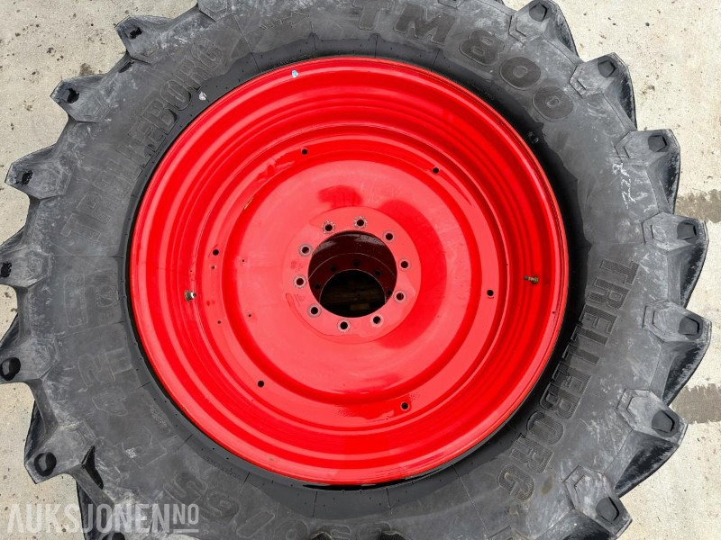 Machine agricole TRELLEBORG TM800 HJULSETT 650/65 R 42 + 540/65 R 30: photos 13